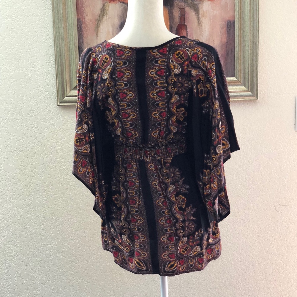 Tops - Picture 3 of 4